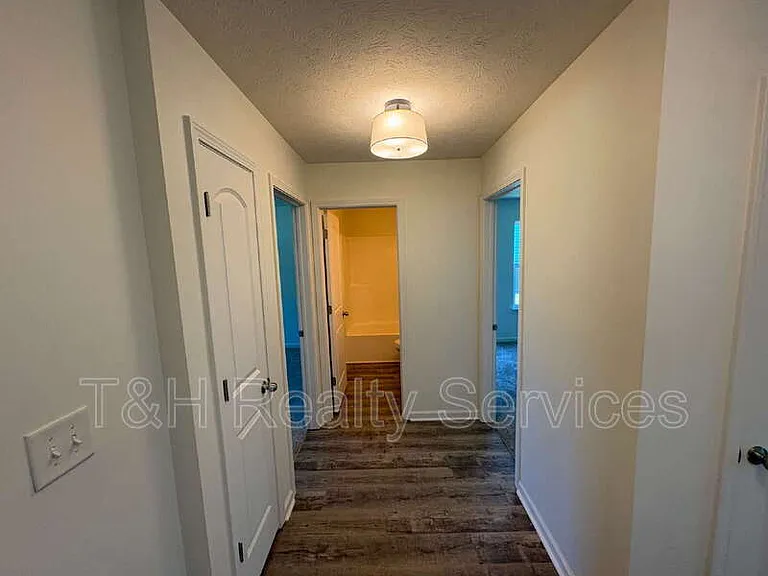 2751 Winding Creek Ln — Photo 3