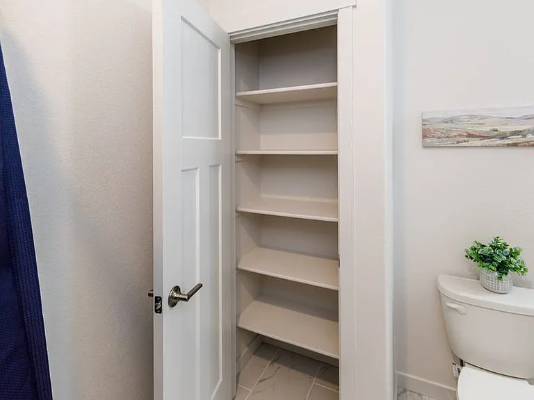 5722 Villa Lorenzo Dr — Photo 26