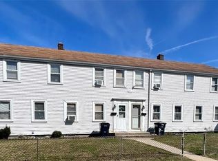 19-23 Kelly Pl, Springfield, MA 01104