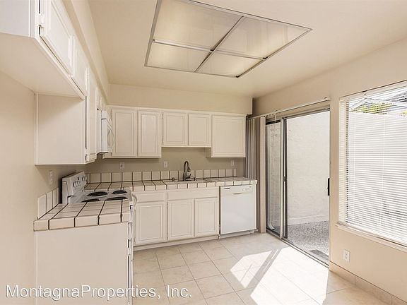 5th image of 870 Calle De Verde