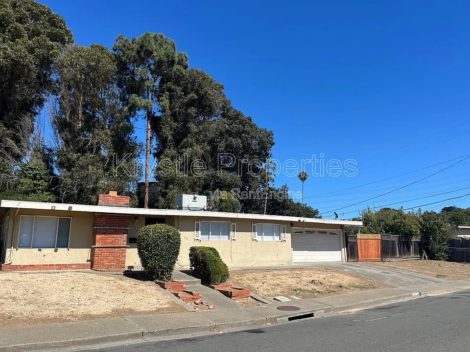 1114 Coronel Ave