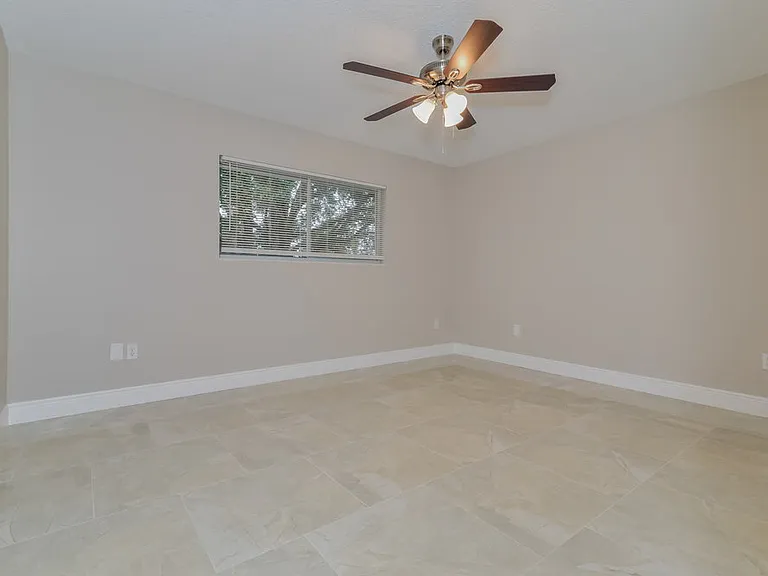 3051 Bloomsbury Dr — Photo 9