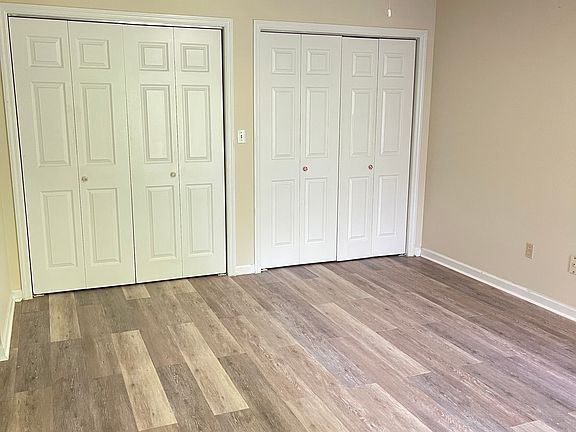 4th image of 300 Durand Dr APT 10