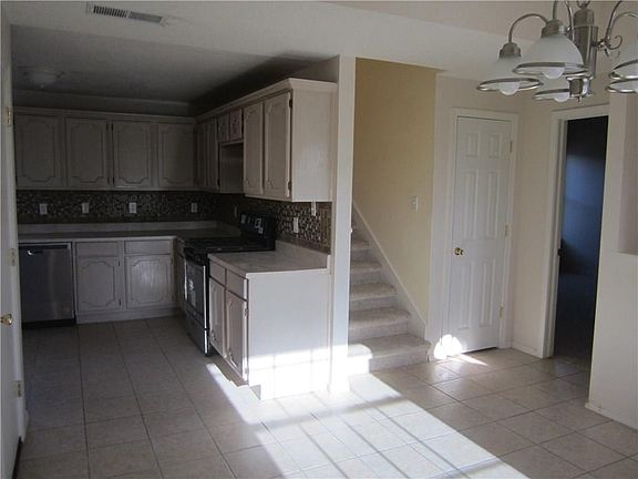 2nd image of 3612 Red Palm Pl