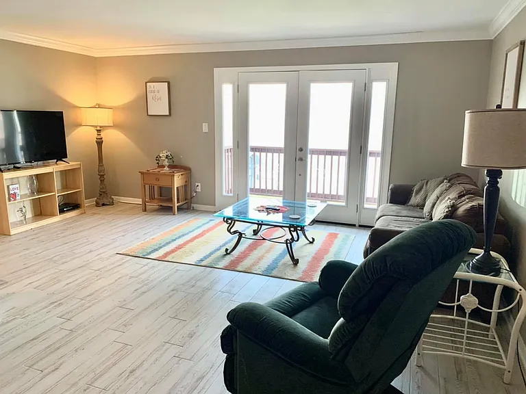 Renaissance Apartments at Capital Circle — Photo 1