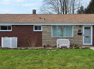 3012 Mintwood Dr, New Kensington, PA 15068