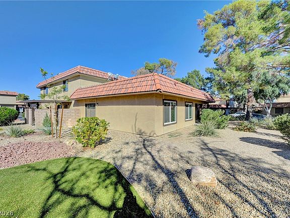 4th image of 639 Pepper Tree Cir