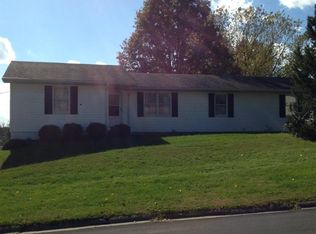301 Kayrean Plz, Hillsboro, OH 45133