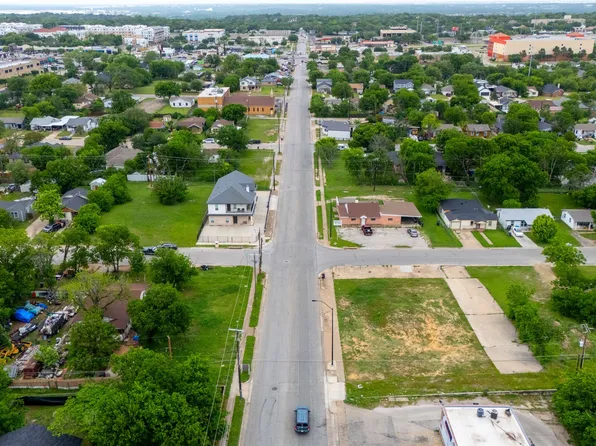 3401 Horne St, Fort Worth, TX 76107