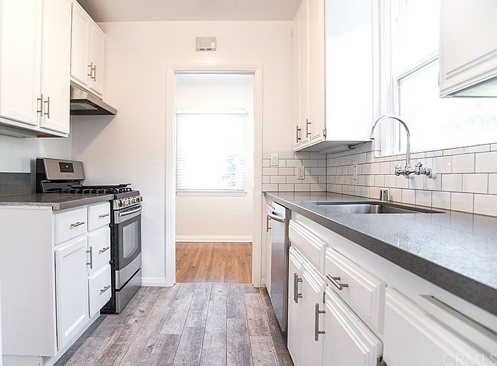 1st image of 2252 Magnolia Ave