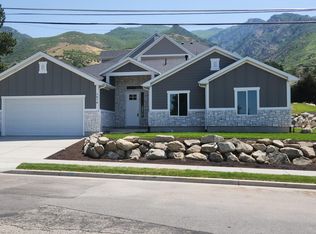 1870 N Valley View Dr #201, Layton, UT 84040