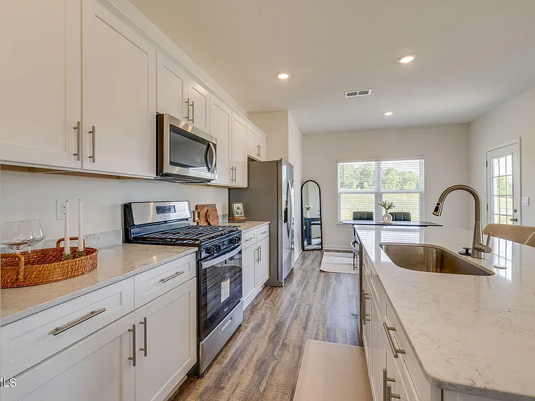 804 Pinhoti St — Photo 15