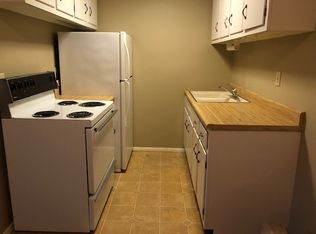 (Undisclosed Address), Berea, OH 44017