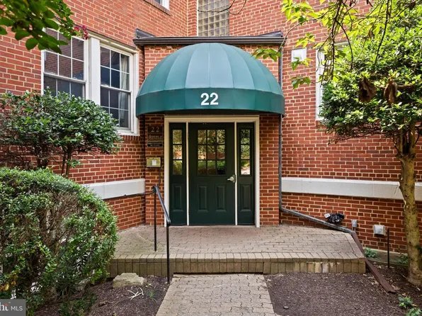 22 S Old Glebe Rd APT 301-D, Arlington, VA 22204