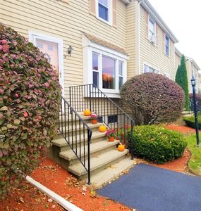 5 Bridle Path Cir APT E, Randolph, MA, 02368