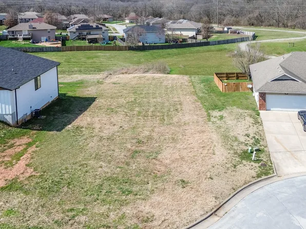 4497 N Toby Avenue, Springfield, MO 65803