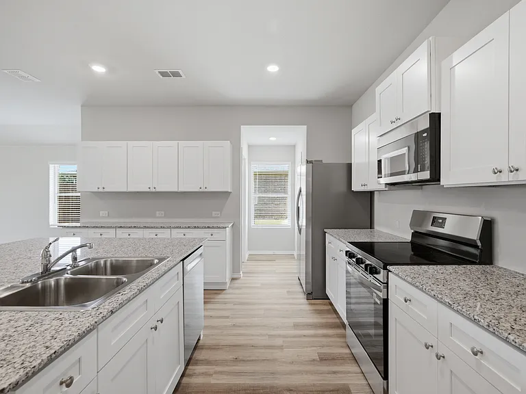 312 Blanco Dr — Photo 18