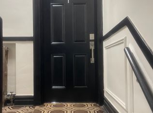 2714 W Ainslie St APT 1, Chicago, IL 60625