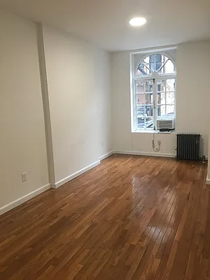 Rented by Blana LLC | media 11