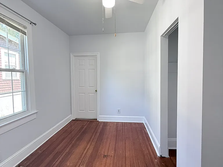4204 Kennedy St — Photo 9