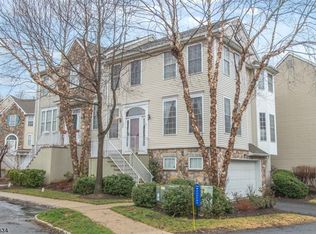 109 Arrowgate Dr, Randolph, NJ 07869