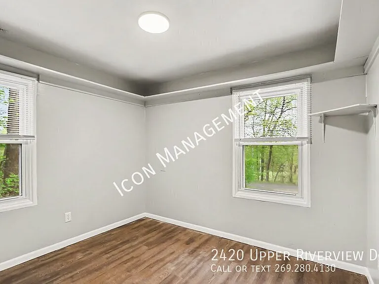 2420 Upper Riverview Dr — Photo 14