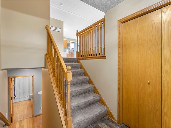 5th image of 410 Delmar Avenue