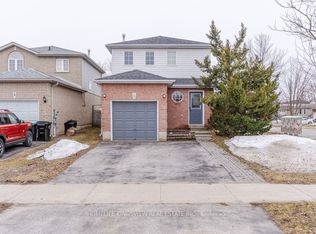 1 Charleson Dr, Barrie, ON L4N8N5