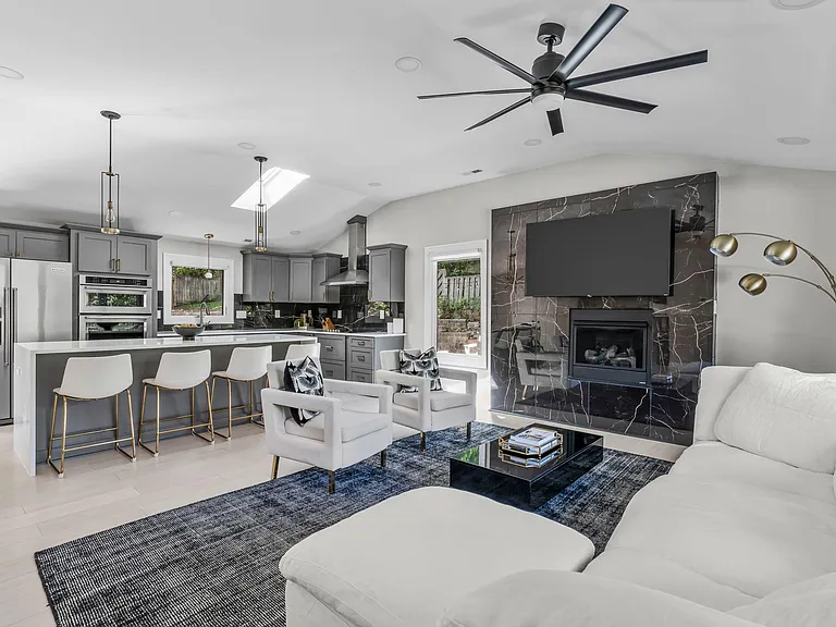 3513 Brook Dr — Photo 43