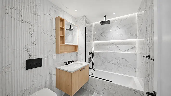 Bathroom, photo 2