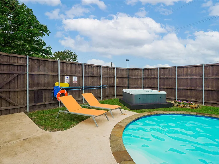 1205 Hillsdale Dr — Photo 33