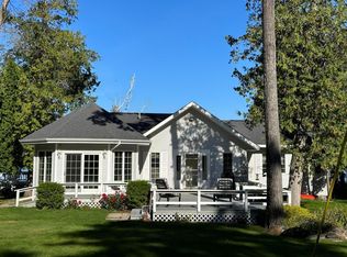 23418 S Rocky Point Rd, Pickford, MI 49774