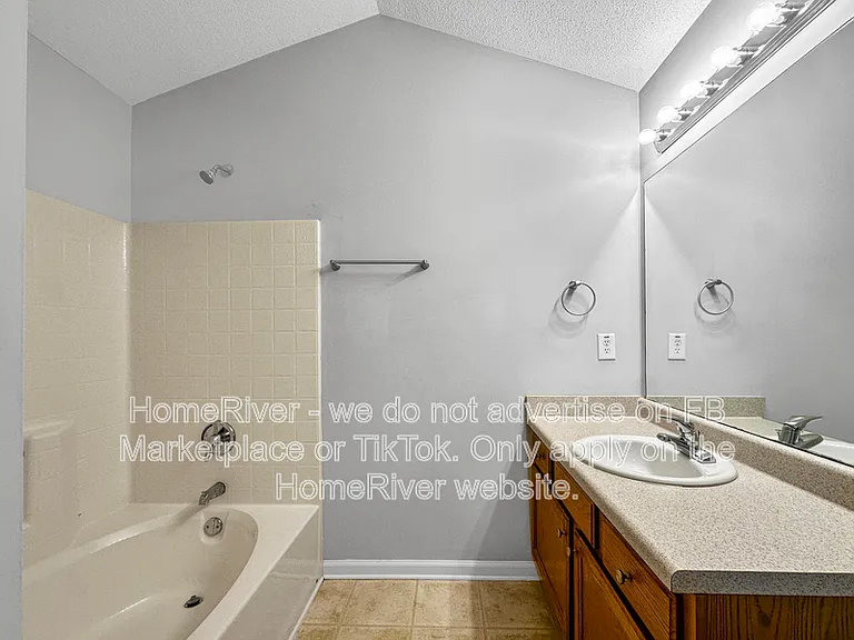 261 Augusta Woods Dr — Photo 9