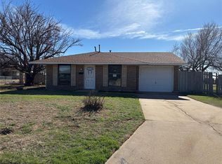 304 Saturn St, Altus, OK 73521