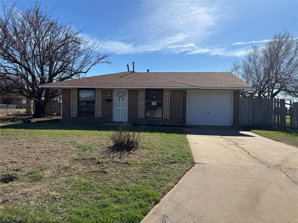 304 Saturn St, Altus, OK 73521