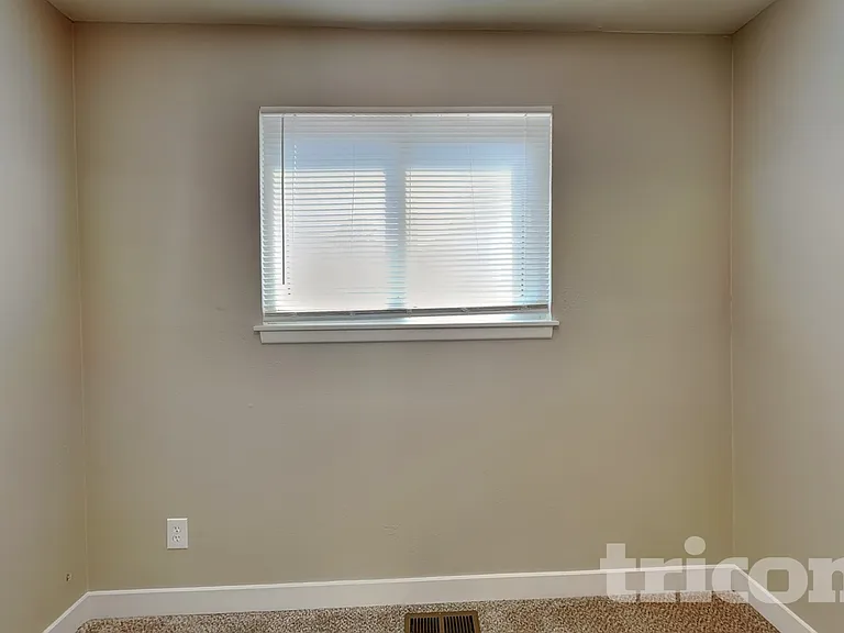 5936 S Independence St — Photo 9