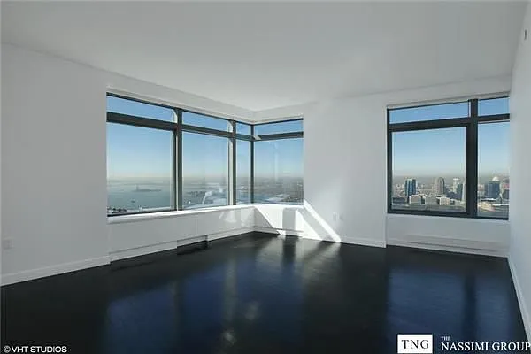 Sold by TNG Nassimi Realty | media 3