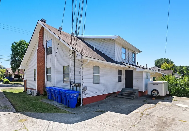 1939 McCalla Ave #2 — Photo 10