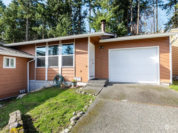 665 NW Atalanta Way #3, Oak Harbor, WA 98277