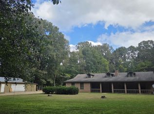 2068 Anderson Rd, Edwards, MS 39066