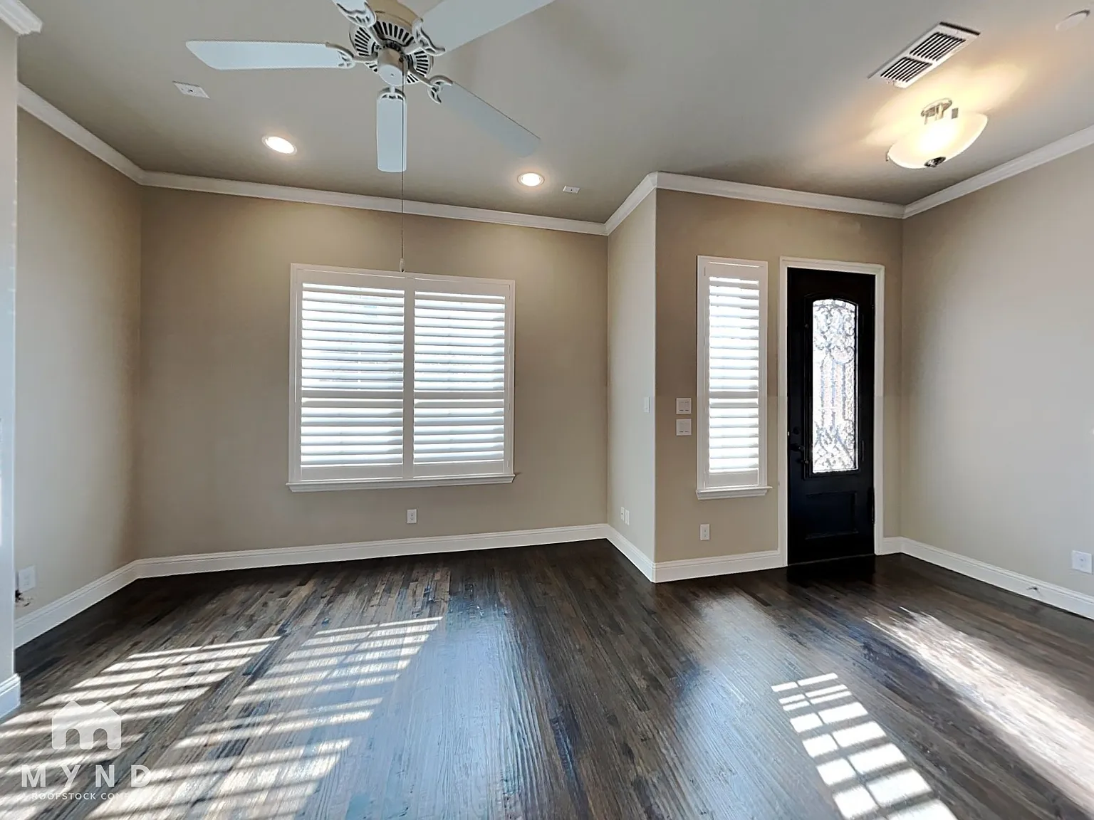 3 bed, 2.5 bath, 1841 sqft, $2,985 — Photo 2