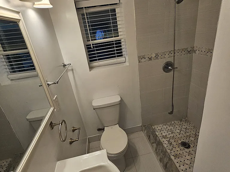 439 Nahua St #1 — Photo 2