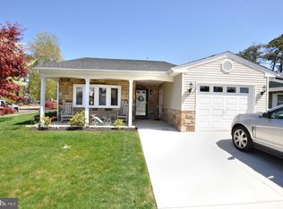 228 Huntington Dr, Southampton, NJ 08088