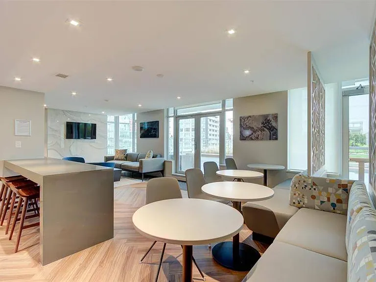 1661 Quebec St #1 — Photo 8