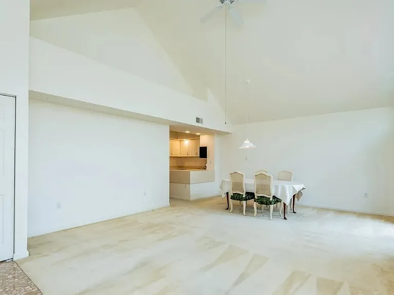 1016 Cherrington Dr — Photo 8