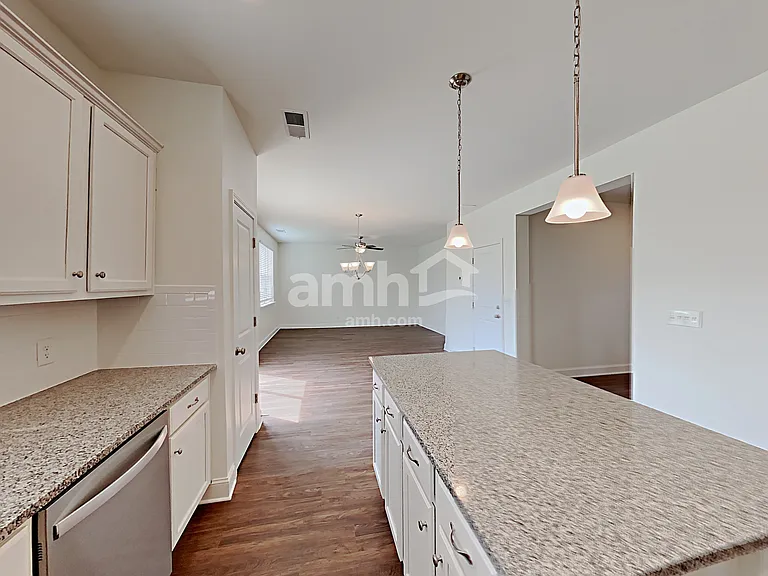 406 Levon Ct — Photo 4