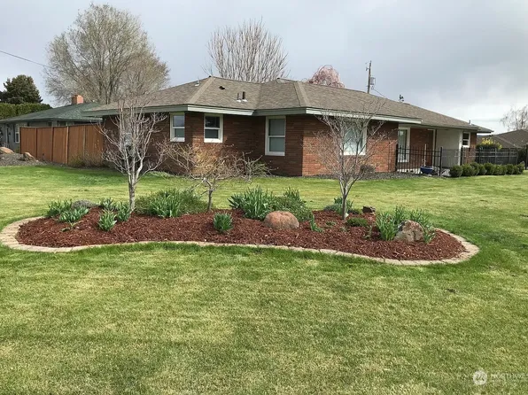 319 N 46th Avenue, Yakima, WA 98908
