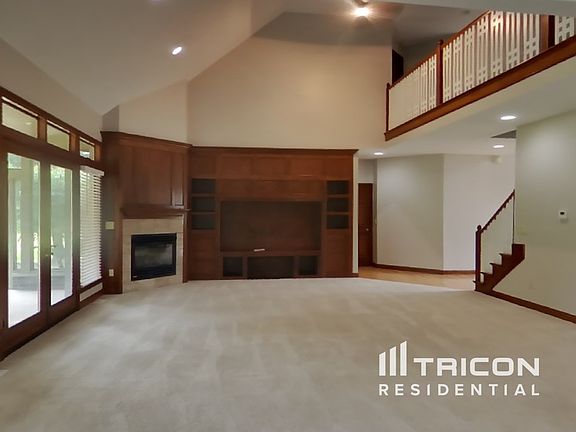 2nd image of 6055 Fawnwood Dr