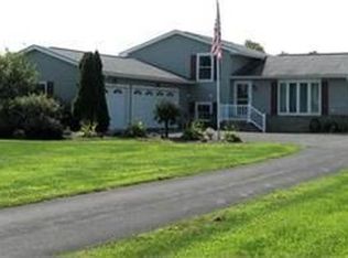 6890 Giddings Rd, Atwater, OH 44201