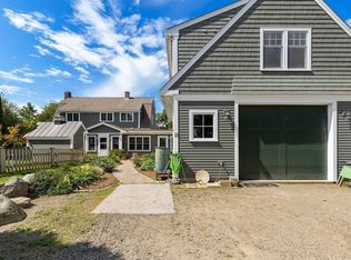 18 Holly St, Gloucester, MA 01930